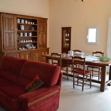Prázdninový dům Maison De Spacieuse A La Campagne Avec Jardin Clos, Wifi, Velos Gratuits Et Equipements Bebe. - Fr-1-653-139 *