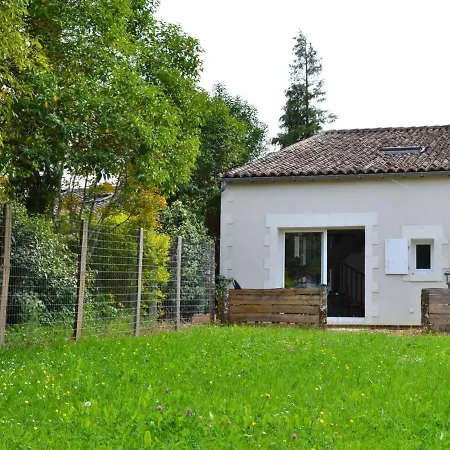 Holiday home Maison De Spacieuse A La Campagne Avec Jardin Clos, Wifi, Velos Gratuits Et Equipements Bebe. - Fr-1-653-139