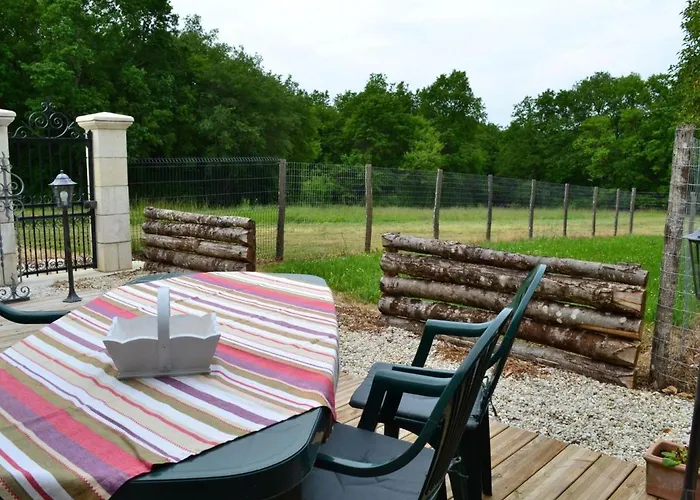 Maison De Spacieuse A La Campagne Avec Jardin Clos, Wifi, Velos Gratuits Et Equipements Bebe. - Fr-1-653-139 بيت للعطل